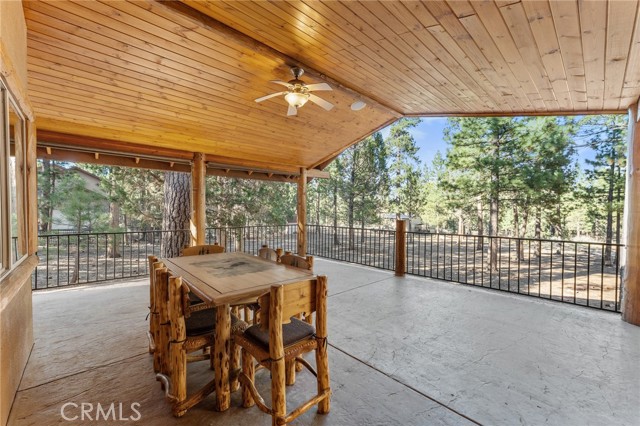1540 Alderwood Court, Big Bear City CA: https://media.crmls.org/medias/a4d37241-83e3-493f-be4e-818e7513fe2e.jpg