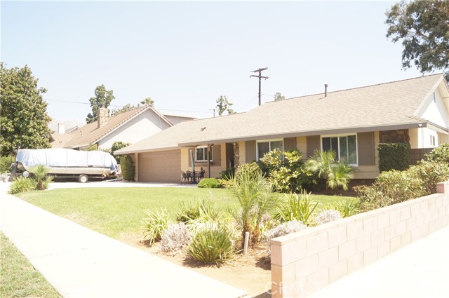 Detail Gallery Image 3 of 32 For 840 Apache Trl, Riverside,  CA 92507 - 3 Beds | 2 Baths