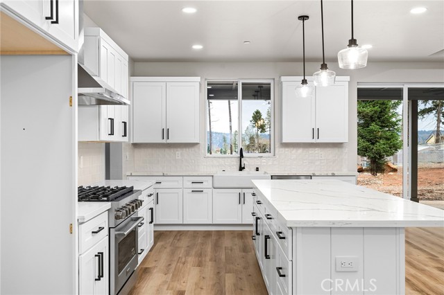 Detail Gallery Image 7 of 47 For 707 Madrone Way, Paradise,  CA 95969 - 4 Beds | 2 Baths