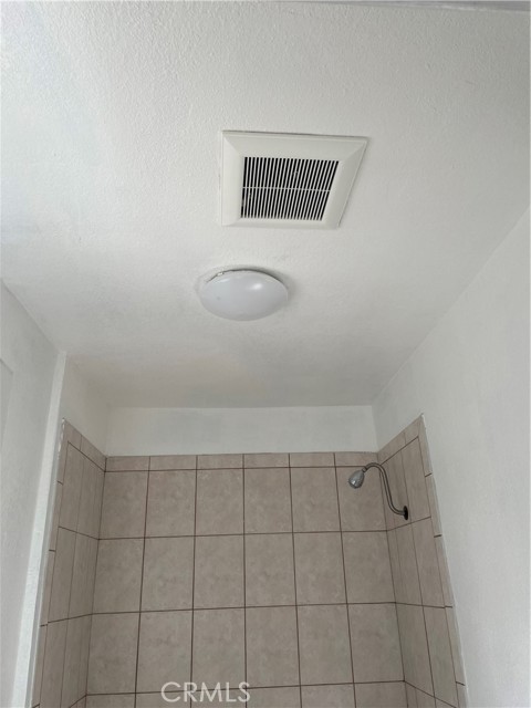 Detail Gallery Image 7 of 12 For 676 E 115th, Los Angeles,  CA 90059 - 2 Beds | 1 Baths