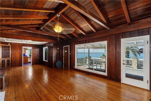 Detail Gallery Image 7 of 23 For 966 Coast View Dr, Laguna Beach,  CA 92651 - 3 Beds | 2 Baths