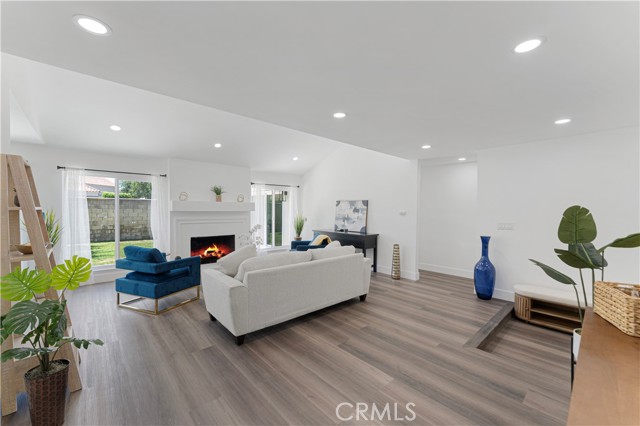 12202 Silva Place, Cerritos CA: https://media.crmls.org/medias/a4d77c9a-9023-4dab-93eb-182ccb60c7f3.jpg