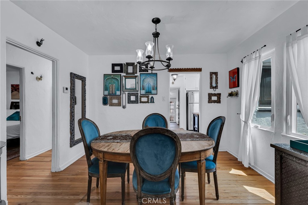 https://media.crmls.org/medias/a4d88ed9-ba61-451b-afce-afddbcd58f7d.jpg?preset=X-Large