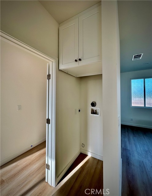 Image 36 of 63 For 6168 Briercrest Avenue