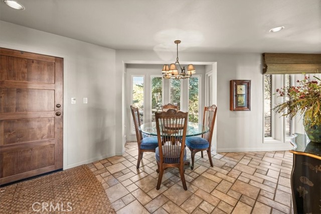 Detail Gallery Image 7 of 39 For 31349 Deer Lick, Running Springs,  CA 92382 - 3 Beds | 2 Baths