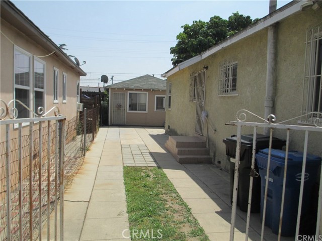 Image 2 for 946 S Vancouver Ave, Los Angeles, CA 90022