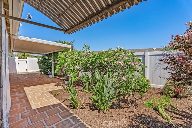 Detail Gallery Image 14 of 23 For 113 via Breve #23,  San Clemente,  CA 92672 - 2 Beds | 2 Baths