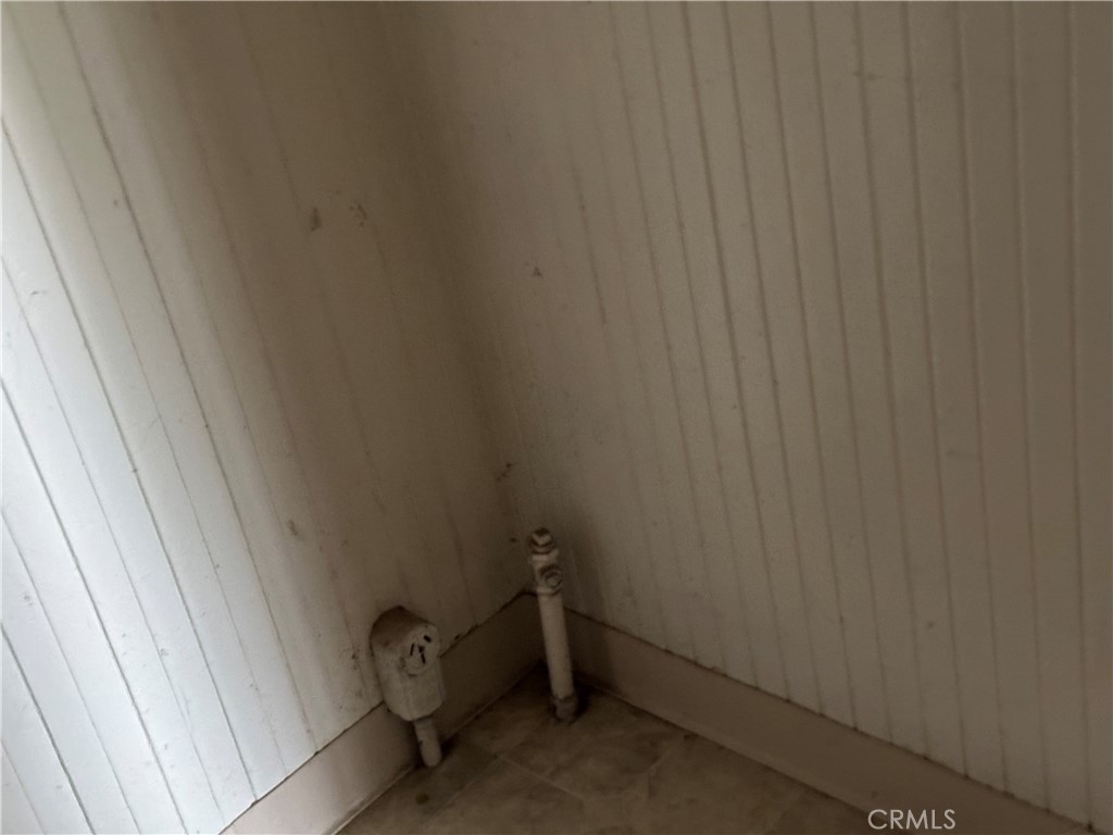 https://media.crmls.org/medias/a4daf3cd-4574-4cf5-a3fe-1303dfdf084f.jpg?preset=X-Large