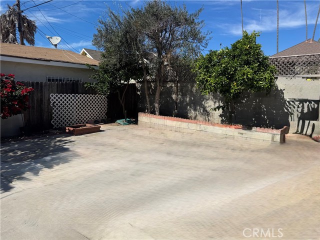 Detail Gallery Image 45 of 46 For 2129 30th W 30th, Los Angeles,  CA 90018 - 3 Beds | 1 Baths