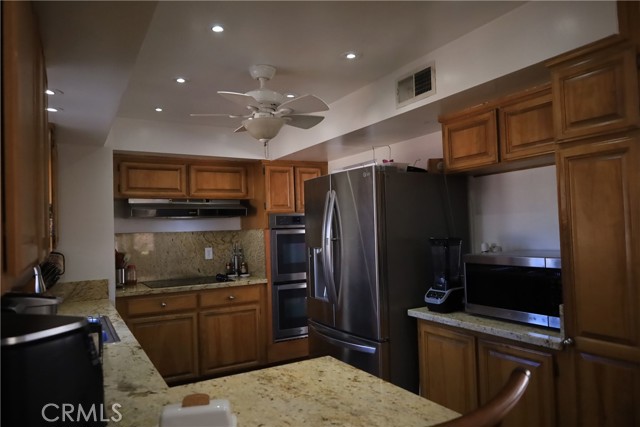 Detail Gallery Image 12 of 14 For 4389 Bervely Ct, Riverside,  CA 92506 - 3 Beds | 2 Baths