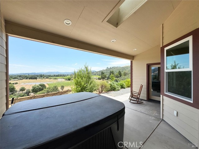 1910 Foothill Drive, Redwood Valley CA: https://media.crmls.org/medias/a4dbc168-cd2f-4010-a3dc-1ee35e541770.jpg