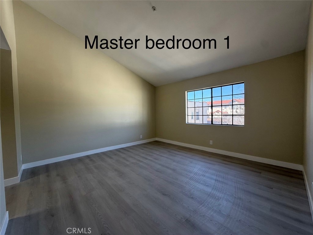 https://media.crmls.org/medias/a4dc519b-41e1-4518-a93d-3a3317763073.jpg?preset=X-Large
