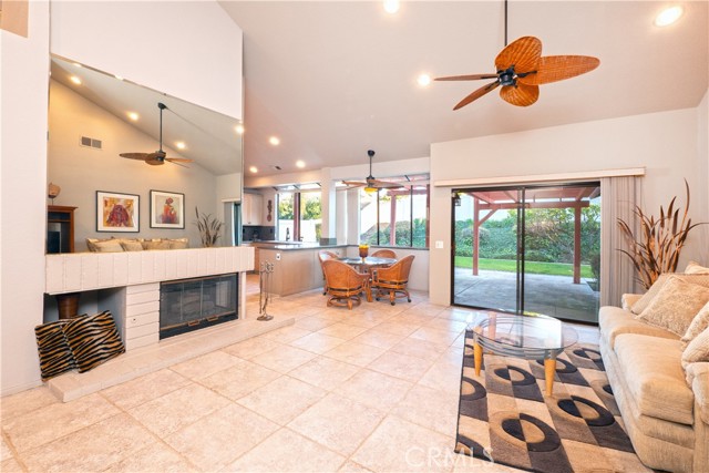 Detail Gallery Image 11 of 47 For 1750 Century Ave, Riverside,  CA 92506 - 4 Beds | 2 Baths