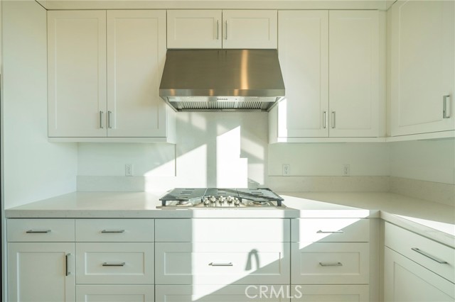 Detail Gallery Image 11 of 43 For 253 Westdale, Irvine,  CA 92618 - 4 Beds | 2/1 Baths