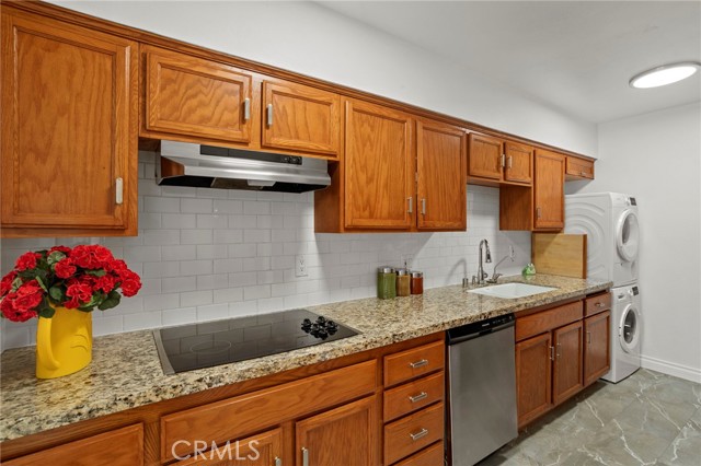 4915 Tyrone Avenue, Sherman Oaks CA: https://media.crmls.org/medias/a4dda846-414d-42de-9481-d2f7456ff9be.jpg