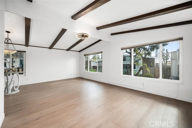 Detail Gallery Image 4 of 41 For 210 Silverlake, Placentia,  CA 92870 - 2 Beds | 2 Baths