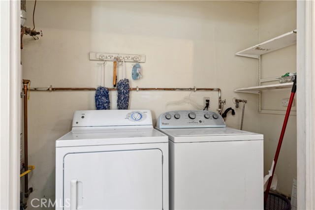 Detail Gallery Image 15 of 36 For 22943 Cantlay St, West Hills,  CA 91307 - 3 Beds | 2 Baths