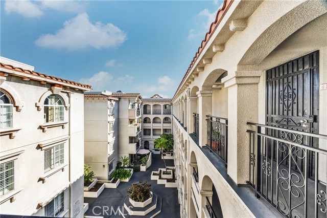 Detail Gallery Image 17 of 41 For 7018 404 Rita, Huntington Park,  CA 90255 - 3 Beds | 2 Baths