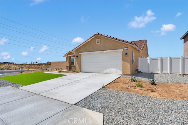 Detail Gallery Image 3 of 33 For 10110 Kemper Ave, Adelanto,  CA 92301 - 4 Beds | 2/1 Baths
