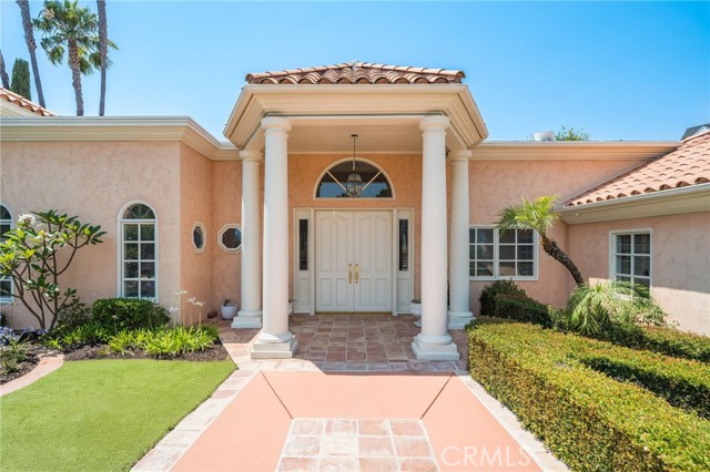 Detail Gallery Image 2 of 23 For 25731 Dillon Rd, Laguna Hills,  CA 92653 - 5 Beds | 4/1 Baths