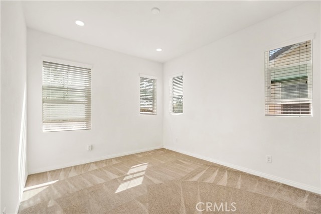 16119 Almond Avenue, Chino CA: https://media.crmls.org/medias/a4e25ffc-8181-4123-bfb8-b2654afc4304.jpg