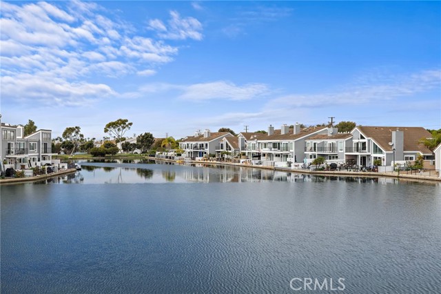 Detail Gallery Image 15 of 40 For 16103 Saint Croix, Huntington Beach,  CA 92649 - 3 Beds | 2/1 Baths