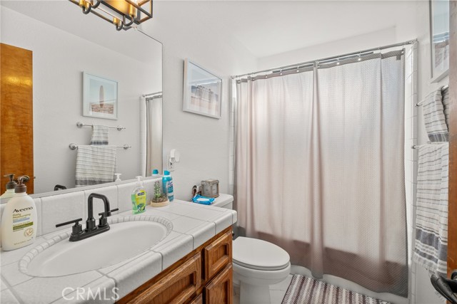 Detail Gallery Image 12 of 24 For 17869 Canyon Meadow Rd, Victorville,  CA 92395 - 3 Beds | 2 Baths