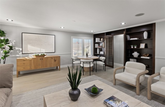 Detail Gallery Image 18 of 37 For 9882 Kings Canyon, Huntington Beach,  CA 92646 - 4 Beds | 2/1 Baths