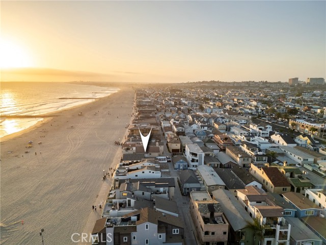 Detail Gallery Image 30 of 33 For 2500 W Oceanfront, Newport Beach,  CA 92663 - 3 Beds | 3 Baths