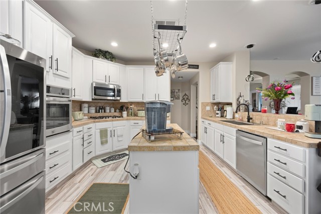 11113 Cypress Falls Avenue, Bakersfield CA: https://media.crmls.org/medias/a4e6141f-96fd-44f5-9515-c3c00e8287df.jpg