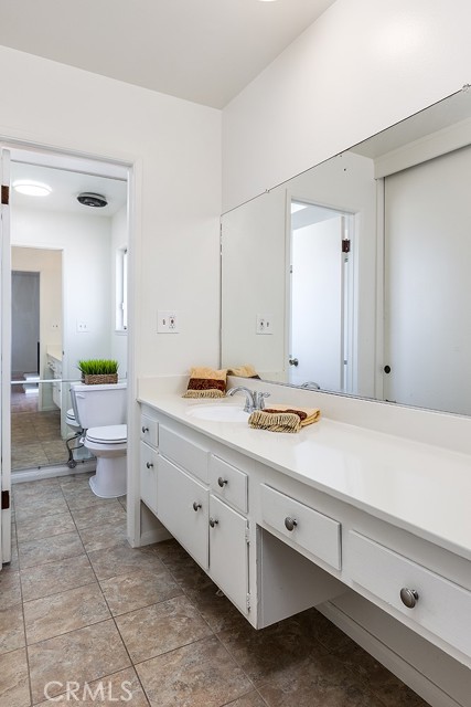 Detail Gallery Image 15 of 23 For 2015 Parcher Pl, Glendale,  CA 91206 - 5 Beds | 3 Baths