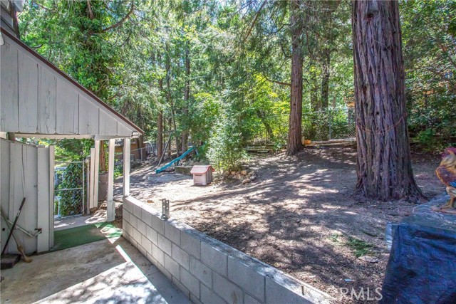 Detail Gallery Image 26 of 45 For 24009 Pioneer Camp Rd, Crestline,  CA 92325 - 2 Beds | 1/1 Baths