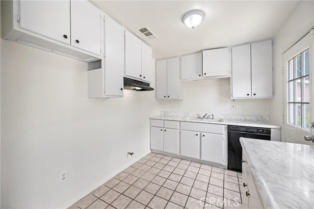 Detail Gallery Image 13 of 30 For 391 E 18th St, San Bernardino,  CA 92404 - 2 Beds | 1 Baths