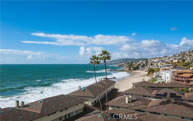 Detail Gallery Image 6 of 27 For 77 Blue Lagoon, Laguna Beach,  CA 92651 - 2 Beds | 3 Baths