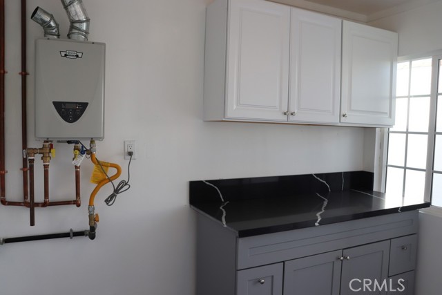 Detail Gallery Image 16 of 75 For 1917 W 74th, Los Angeles,  CA 90047 - 4 Beds | 3 Baths