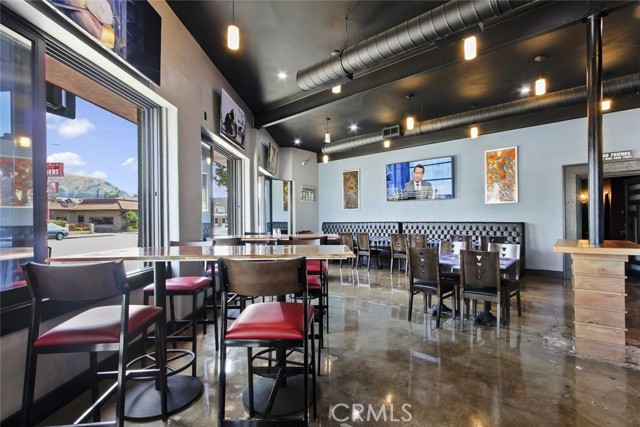 8759 Glenoaks Boulevard, Sun Valley CA: https://media.crmls.org/medias/a4e8990e-f280-4e64-8c9e-afc4bc4e566e.jpg