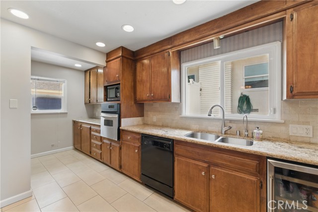 544 Calle Mayor, Redondo Beach CA: https://media.crmls.org/medias/a4eaf71c-b01f-4bae-8ea0-665fa7afd722.jpg