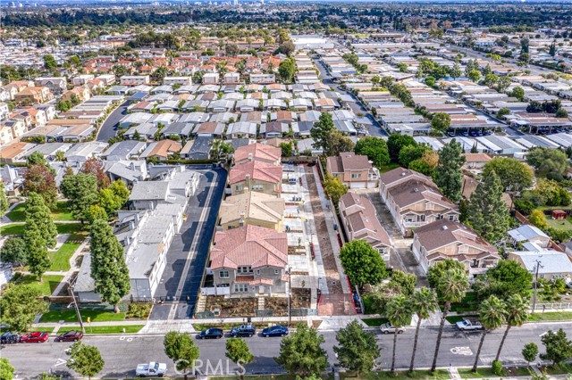 Detail Gallery Image 6 of 31 For 305 N Mountain View St, Santa Ana,  CA 92703 - 3 Beds | 3/1 Baths