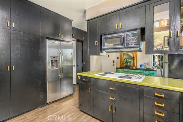 1872 Arroyo Drive, Riverside CA: https://media.crmls.org/medias/a4ecef1d-6497-4426-bb55-41707ac5bcf4.jpg