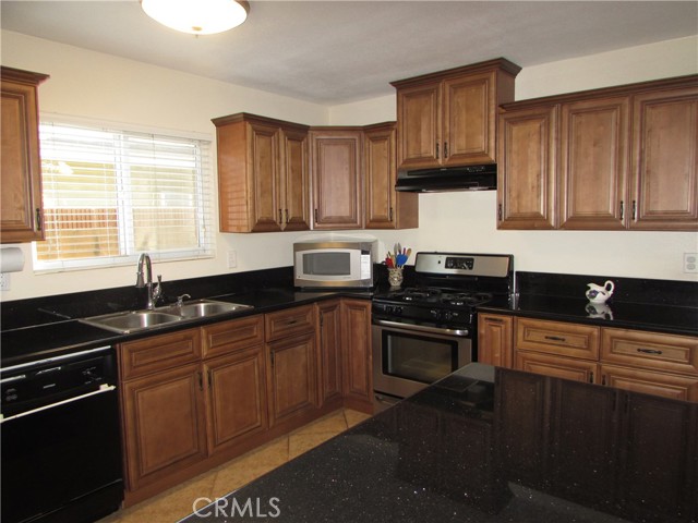 Detail Gallery Image 23 of 65 For 13252 Loumont, Whittier,  CA 90601 - 4 Beds | 2 Baths