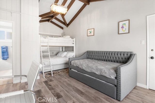 32051 Pacific Coast Highway, Laguna Beach CA: https://media.crmls.org/medias/a4ee1816-1759-48fe-9d07-e99f2d5f2c19.jpg