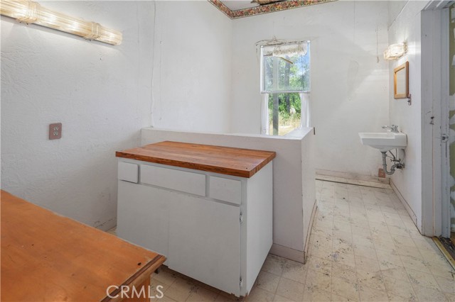 Image 34 of 74 For 2010 Ladder Ridge Road