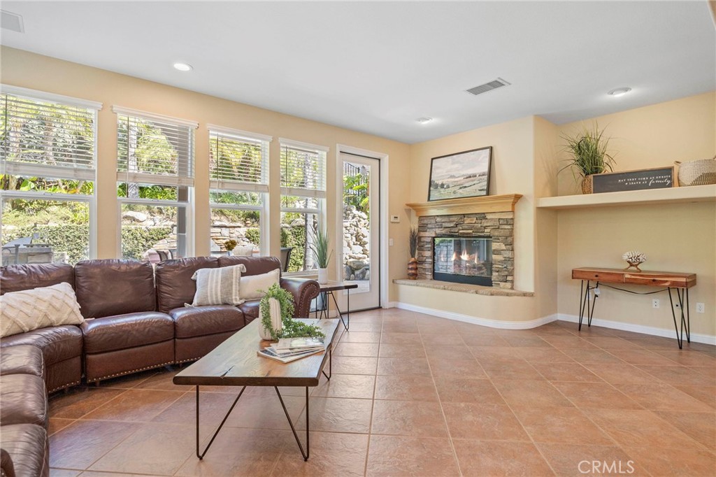 MLS #SR25230650 image #24