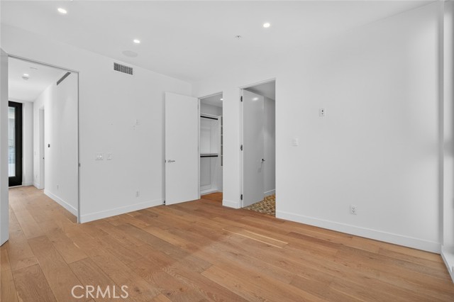 Detail Gallery Image 23 of 30 For 1253 N Sweetzer #3,  West Hollywood,  CA 90069 - 2 Beds | 2/1 Baths