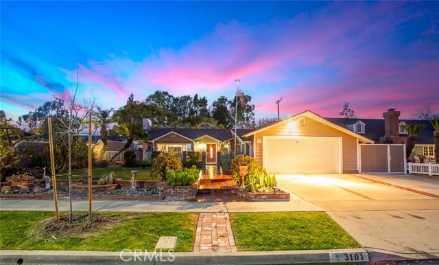 Detail Gallery Image 1 of 32 For 3101 Ruth Elaine Dr, Los Alamitos,  CA 90720 - 4 Beds | 2 Baths