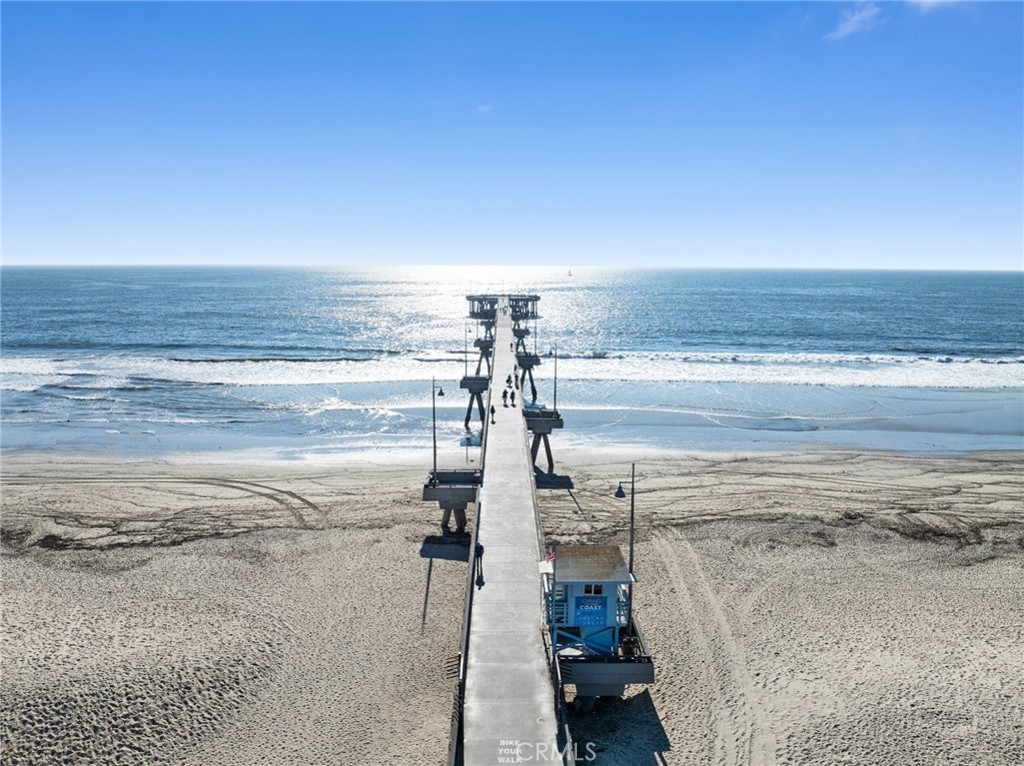 https://media.crmls.org/medias/a4f27ee6-42be-4362-98d1-fd40d3ebf13f.jpg?preset=X-Large