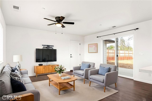 Detail Gallery Image 9 of 33 For 5660 Angel Dr, Paradise,  CA 95969 - 2 Beds | 2 Baths