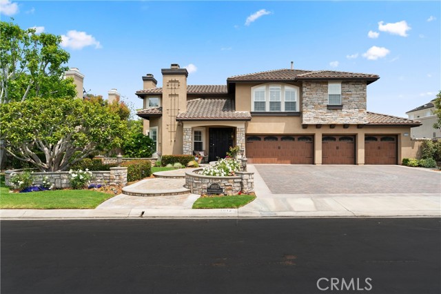 18912 Rockinghorse Lane, Huntington Beach CA: https://media.crmls.org/medias/a4f5ac51-6d9d-4af0-a40d-1c422da02590.jpg