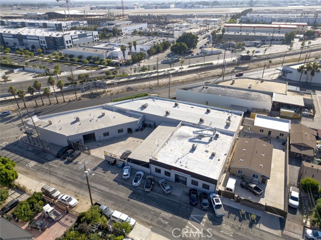 7400 San Fernando Road, Sun Valley CA: https://media.crmls.org/medias/a4f67e13-b931-4560-aa5f-5b587344194e.jpg