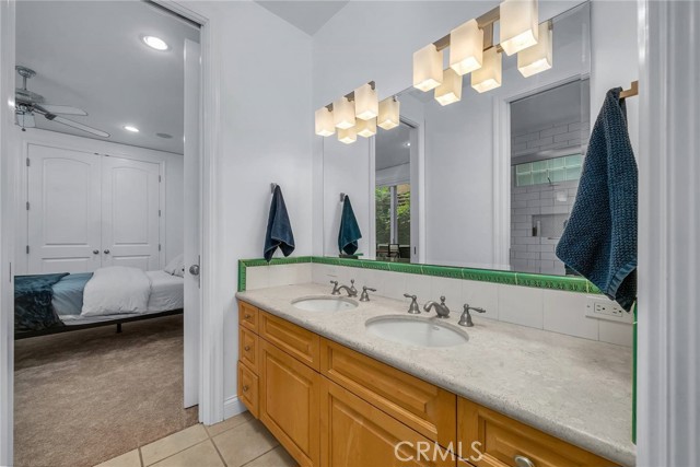 705 Juanita Avenue, Redondo Beach, California 90277, 5 Bedrooms Bedrooms, ,2 BathroomsBathrooms,Residential,Sold,Juanita,SB22157275